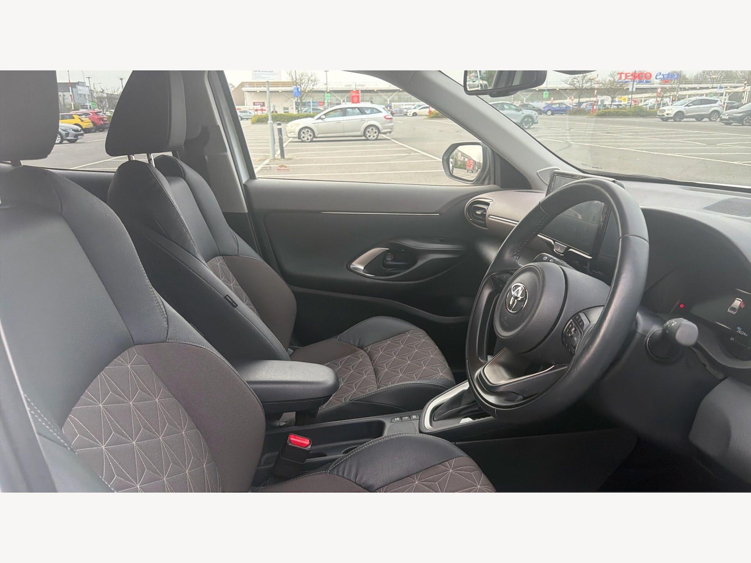 Used Toyota Yaris Cross for sale - 78136450: Photo 13