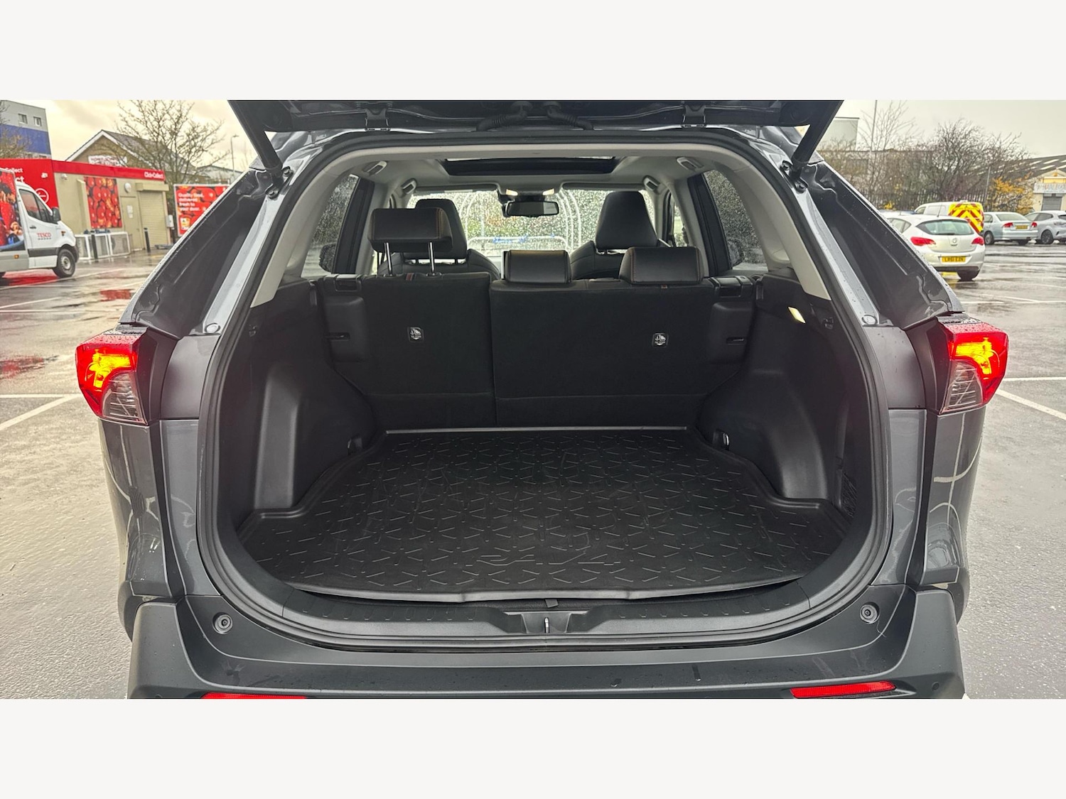 Used Toyota RAV4 2022 for sale - 76850525: Photo 16