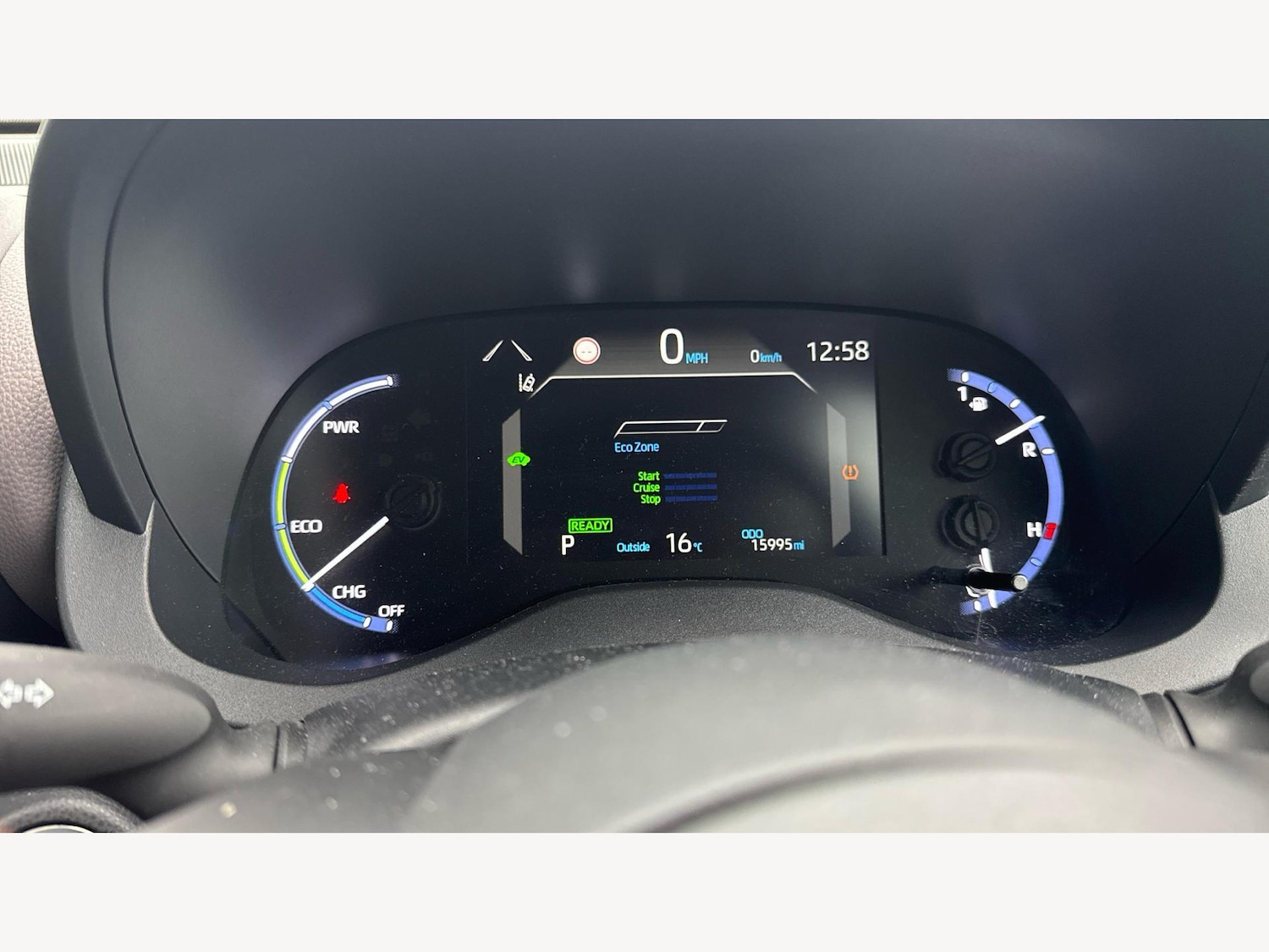 Used Toyota Yaris Cross 2022 for sale - 76521842: Photo 11