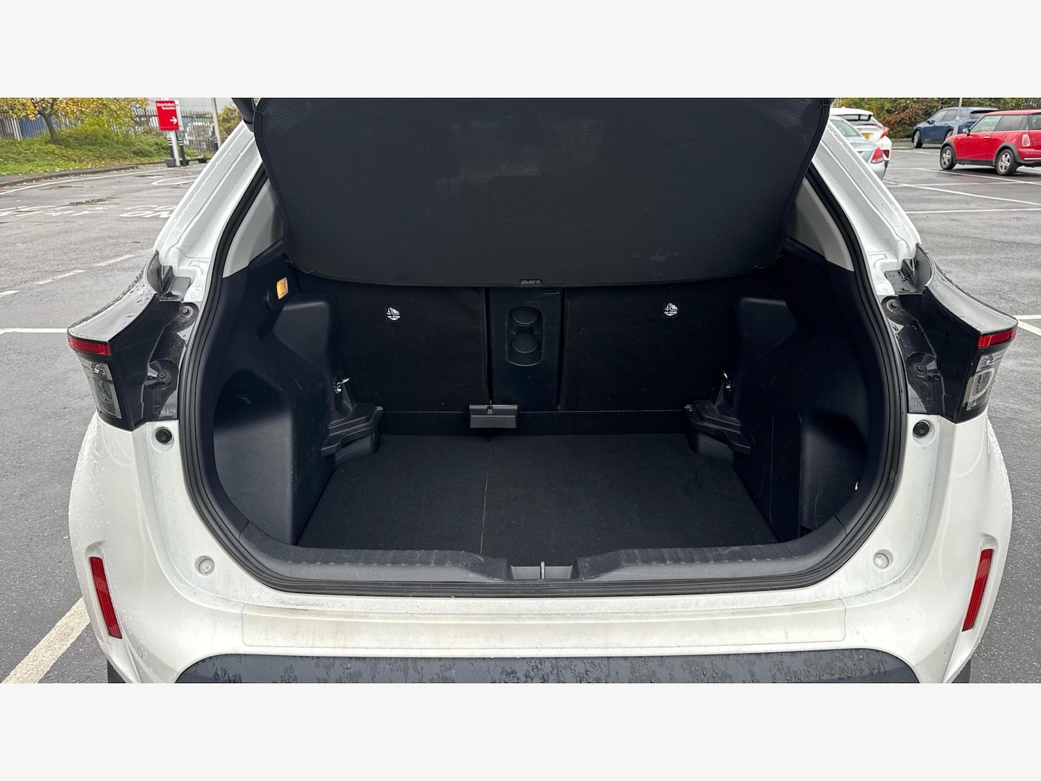 Used Toyota Yaris Cross 2022 for sale - 76521842: Photo 16