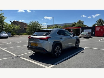 Used Lexus UX 2019 for sale - 75622913: Photo