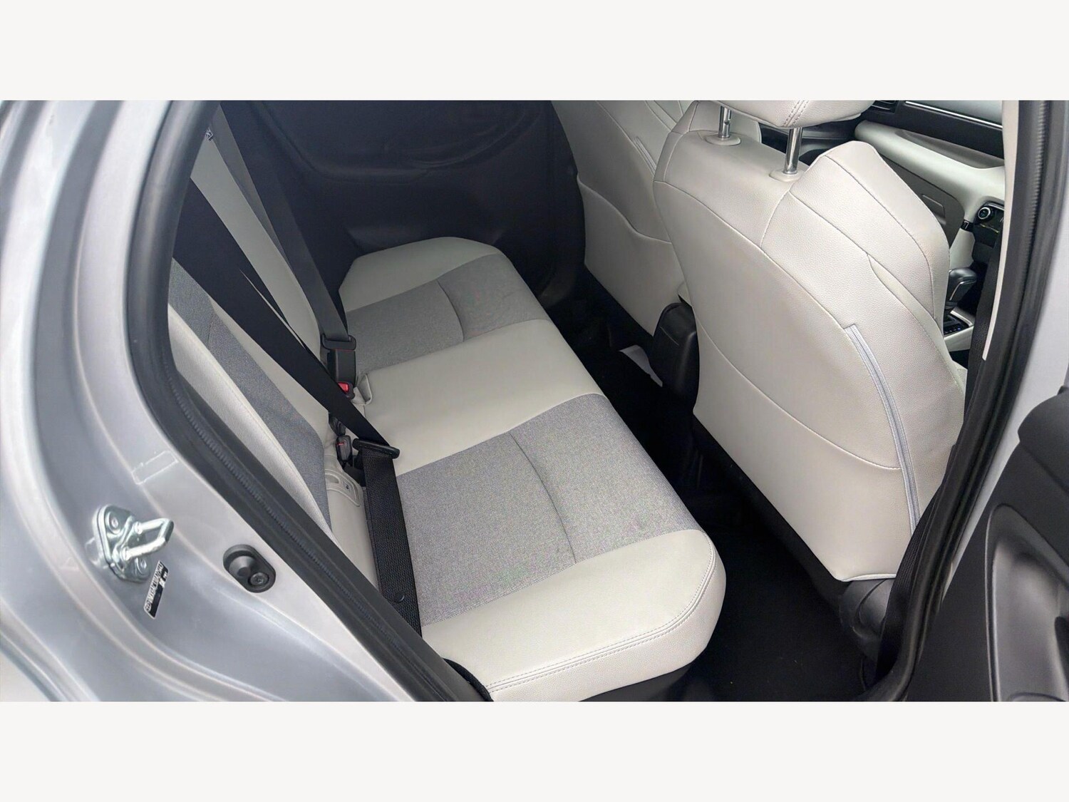 Used Toyota Yaris 2023 for sale - 78006769: Photo 14