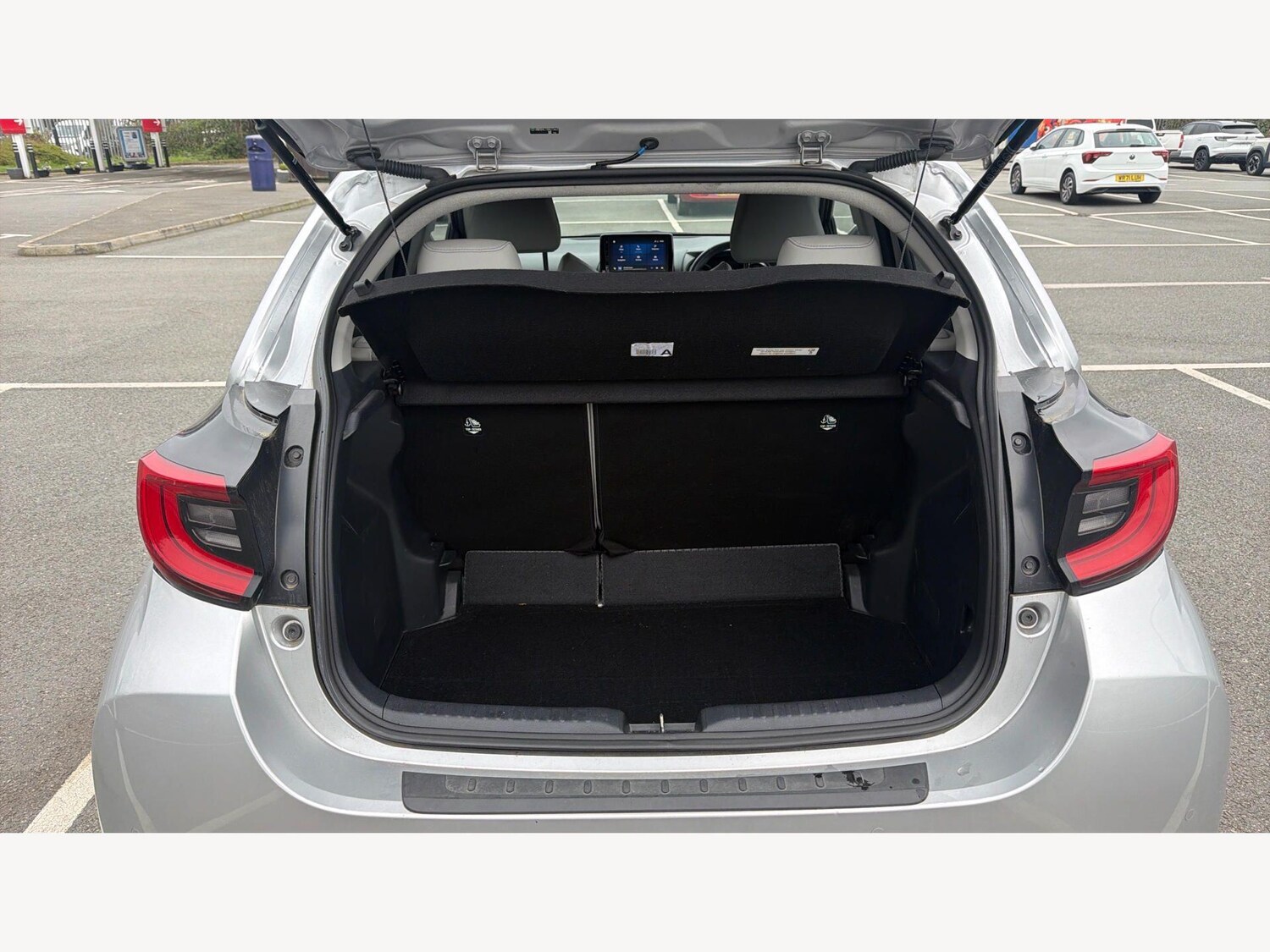 Used Toyota Yaris 2023 for sale - 78006769: Photo 16