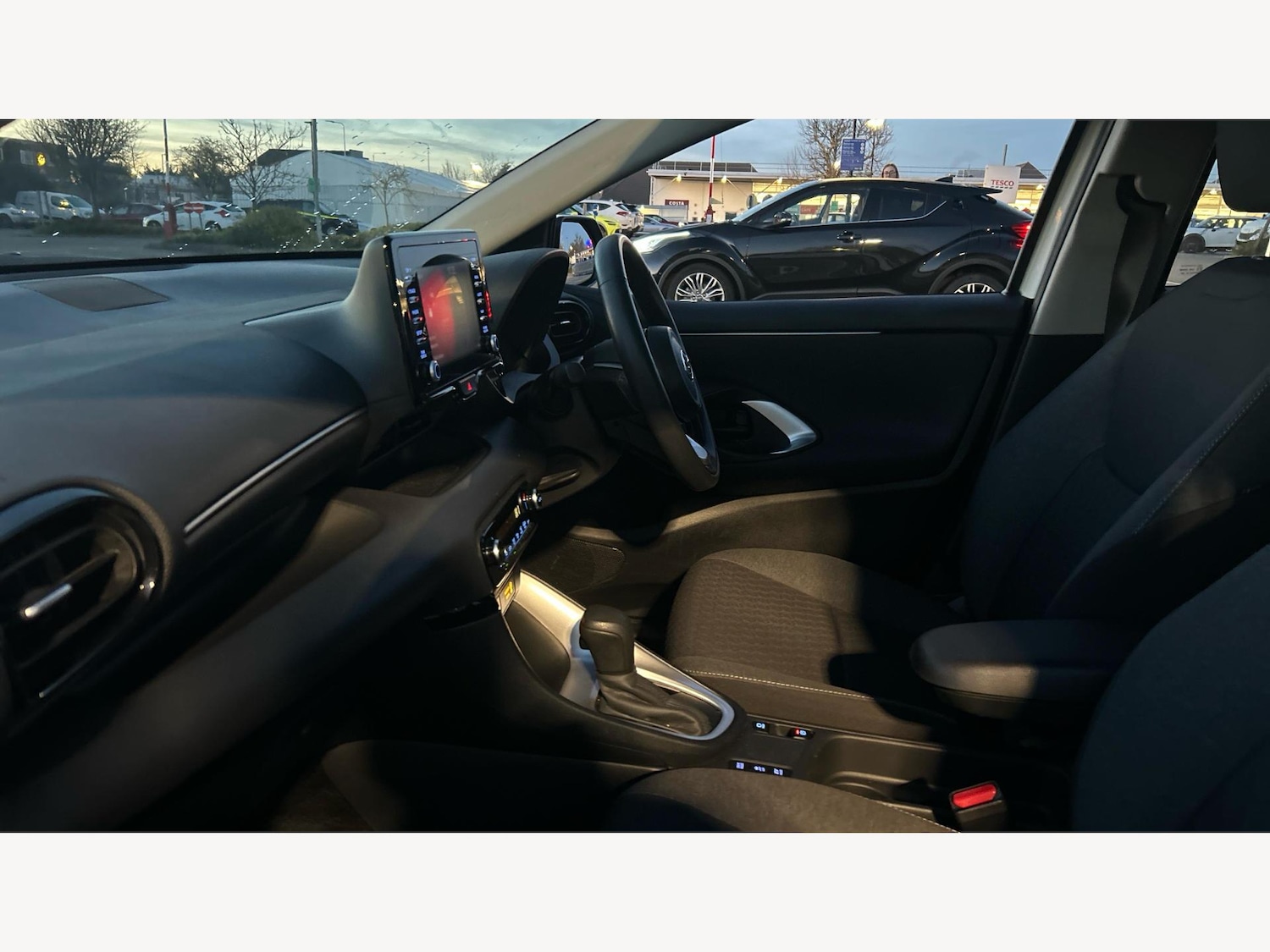 Used Toyota Yaris 2023 for sale - 76671428: Photo 12