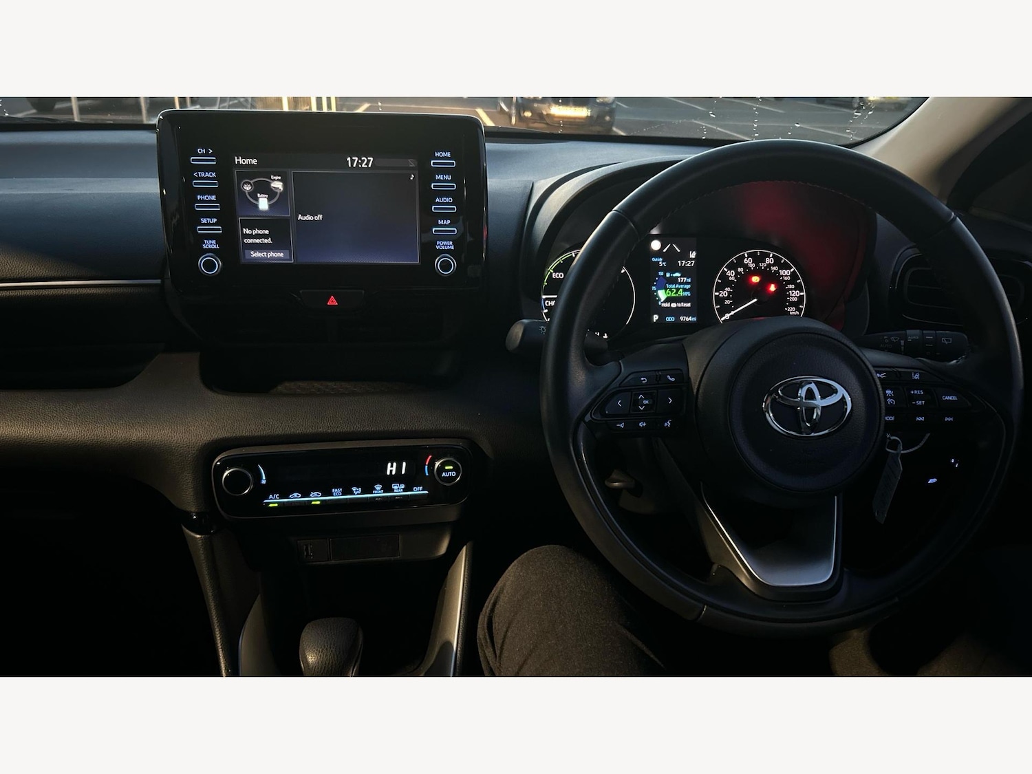 Used Toyota Yaris 2023 for sale - 76671428: Photo 7