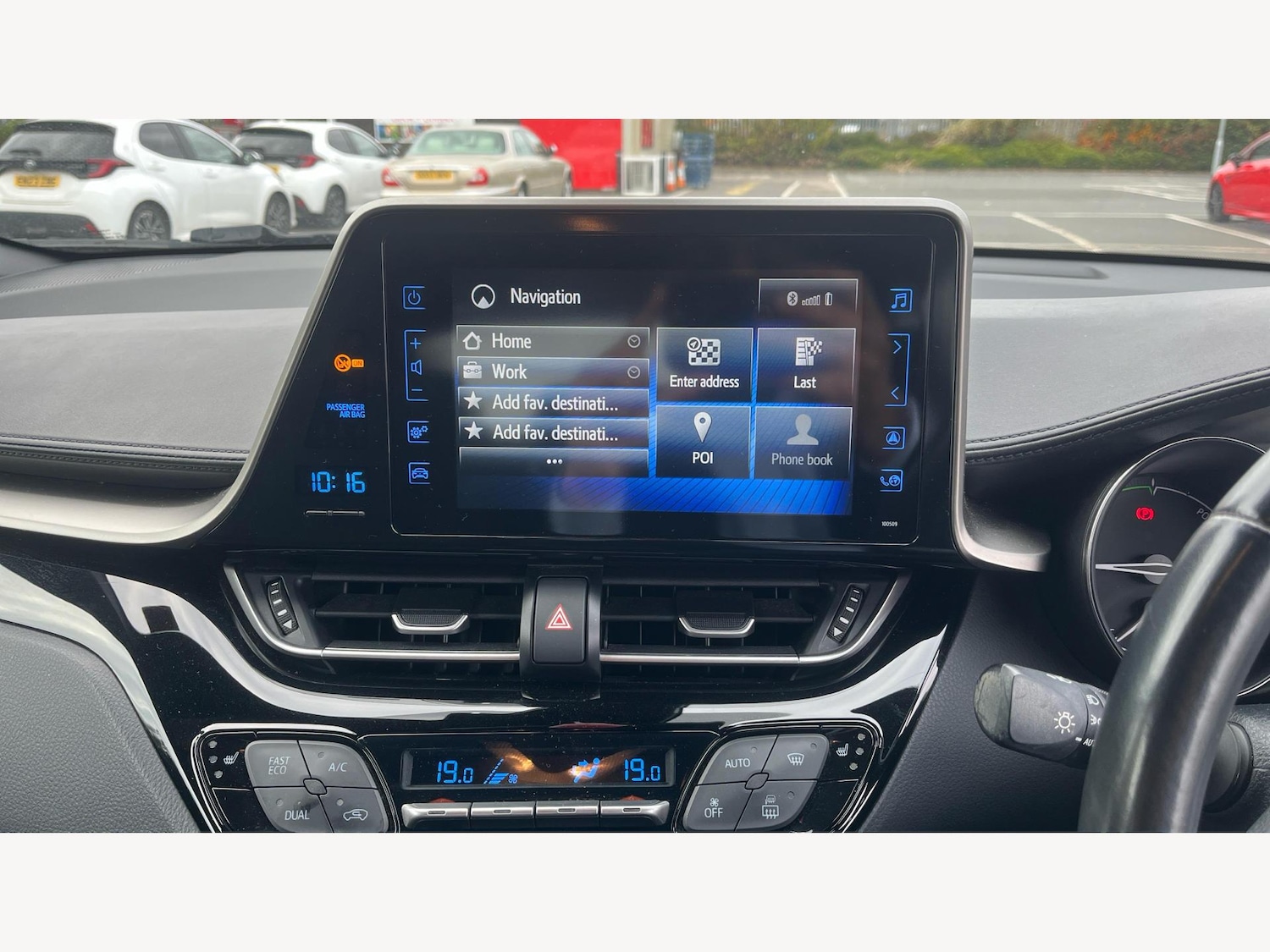 Used Toyota C-HR 2019 for sale - 76349286: Photo 9