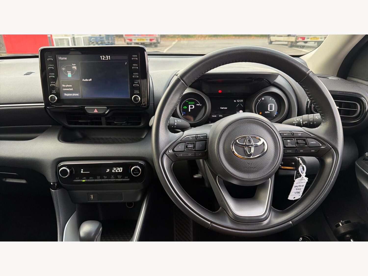 Used Toyota Yaris for sale - 76633629: Photo 8