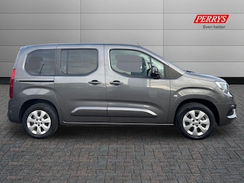 Used Vauxhall Combo Life 2022 for sale - 77221083: Photo