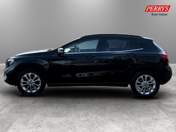 Used Mercedes-Benz GLA 2018 for sale - 77617233: Photo