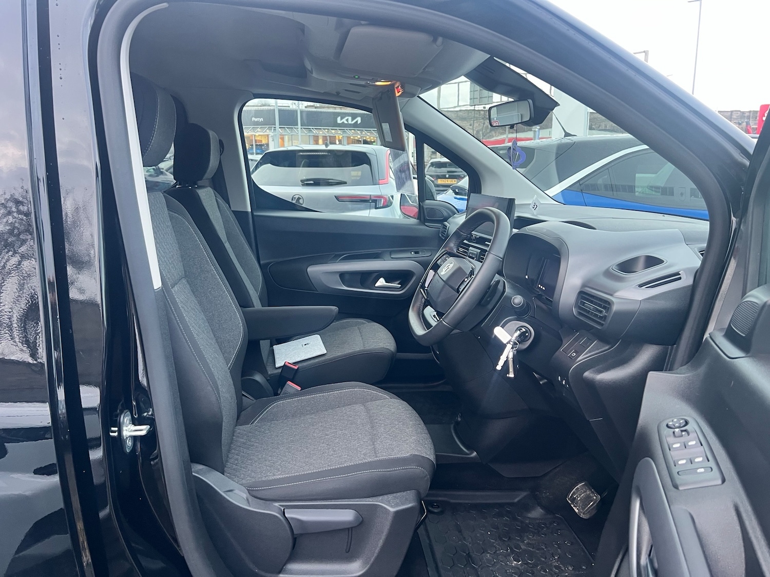 Used Vauxhall Combo Life 2025 for sale - 77136444: Photo 2