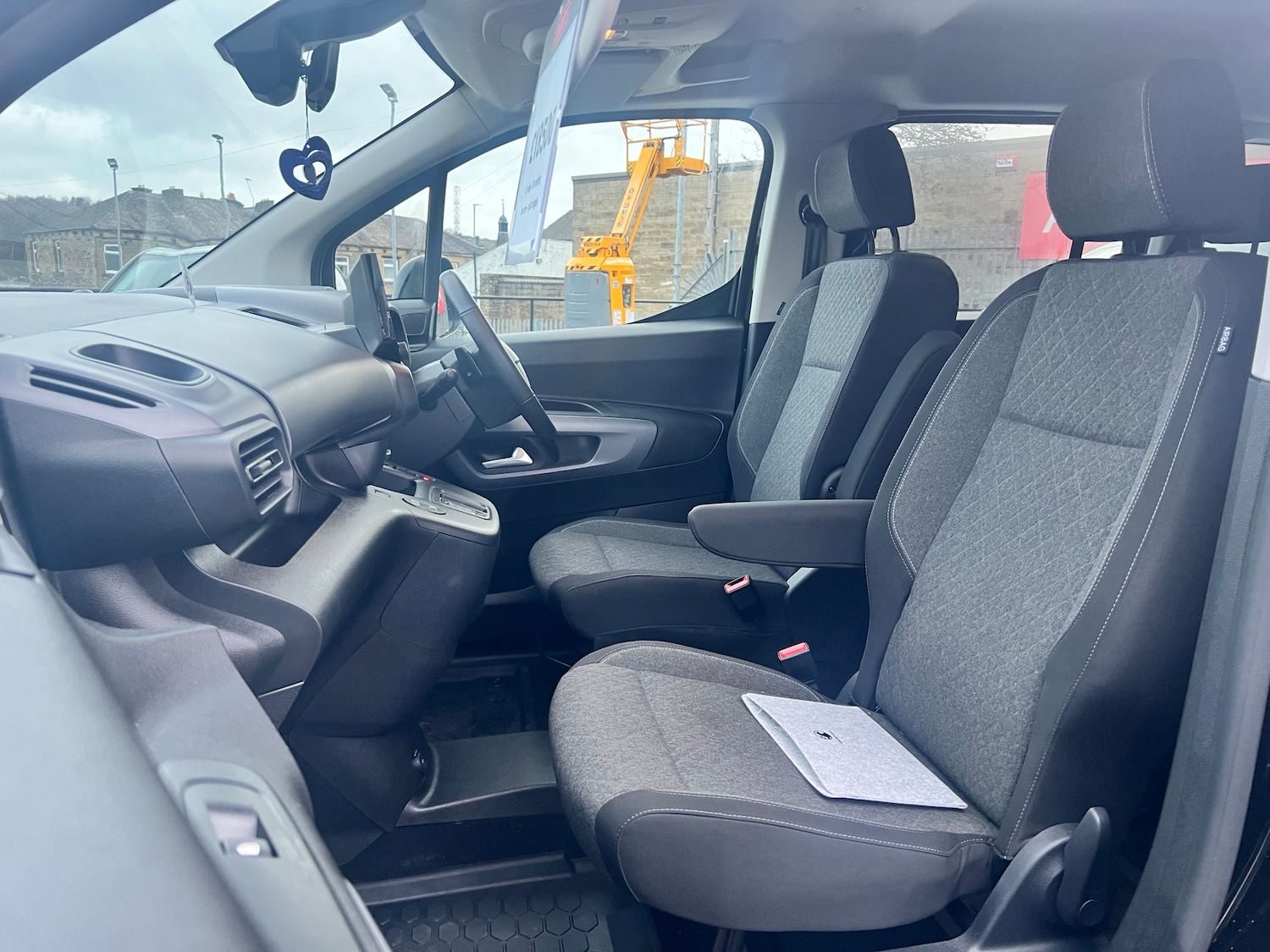 Used Vauxhall Combo Life 2025 for sale - 77136444: Photo 3