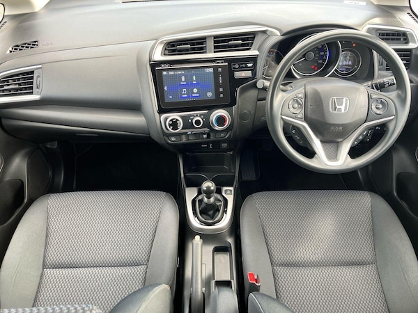 Used Honda Jazz 2018 for sale - 76142179: Photo 10
