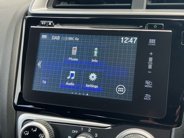 Used Honda Jazz 2018 for sale - 76142179: Photo 11
