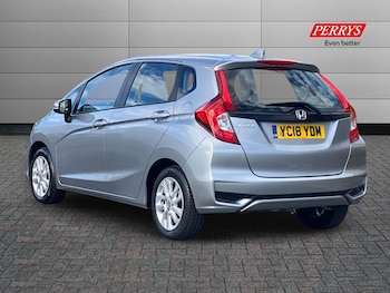 Used Honda Jazz 2018 for sale - 76142179: Photo