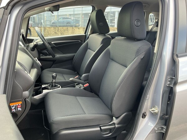 Used Honda Jazz 2018 for sale - 76142179: Photo 38