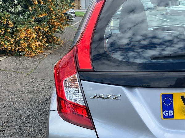 Used Honda Jazz 2018 for sale - 76142179: Photo 40