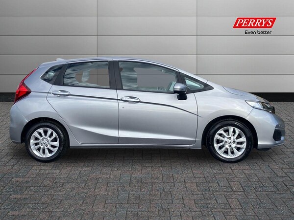 Used Honda Jazz 2018 for sale - 76142179: Photo 4