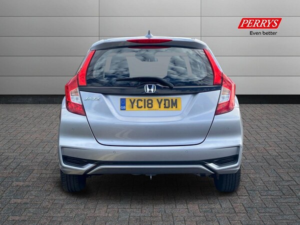 Used Honda Jazz 2018 for sale - 76142179: Photo 6