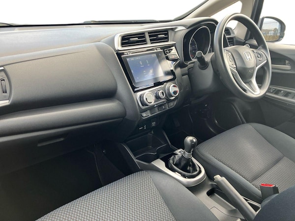Used Honda Jazz 2018 for sale - 76142179: Photo 7