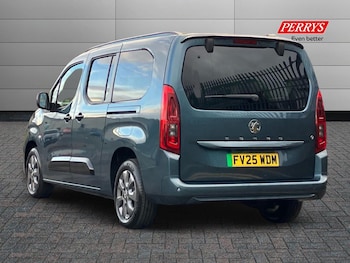 Used Vauxhall Combo Life 2025 for sale - 76931838: Photo