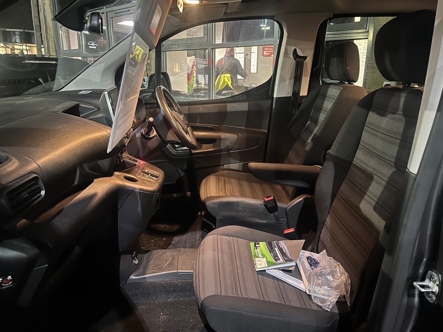 Used Vauxhall Combo Life 2022 for sale - 77159553: Photo 2