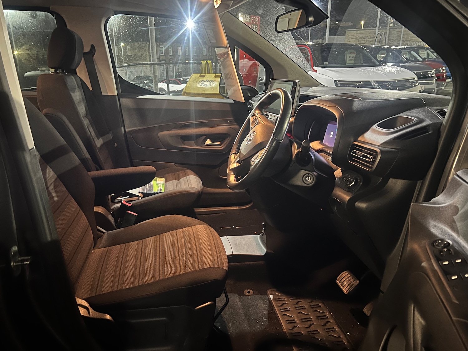 Used Vauxhall Combo Life 2022 for sale - 77159553: Photo 4