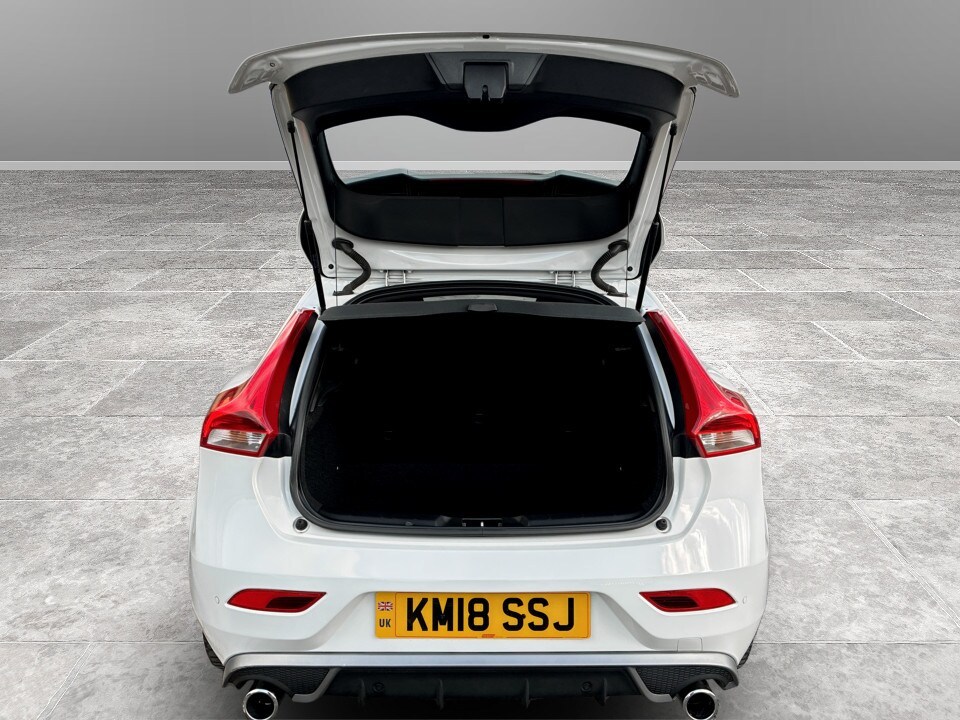 Used Volvo V40 2018 for sale - 78053855: Photo 12