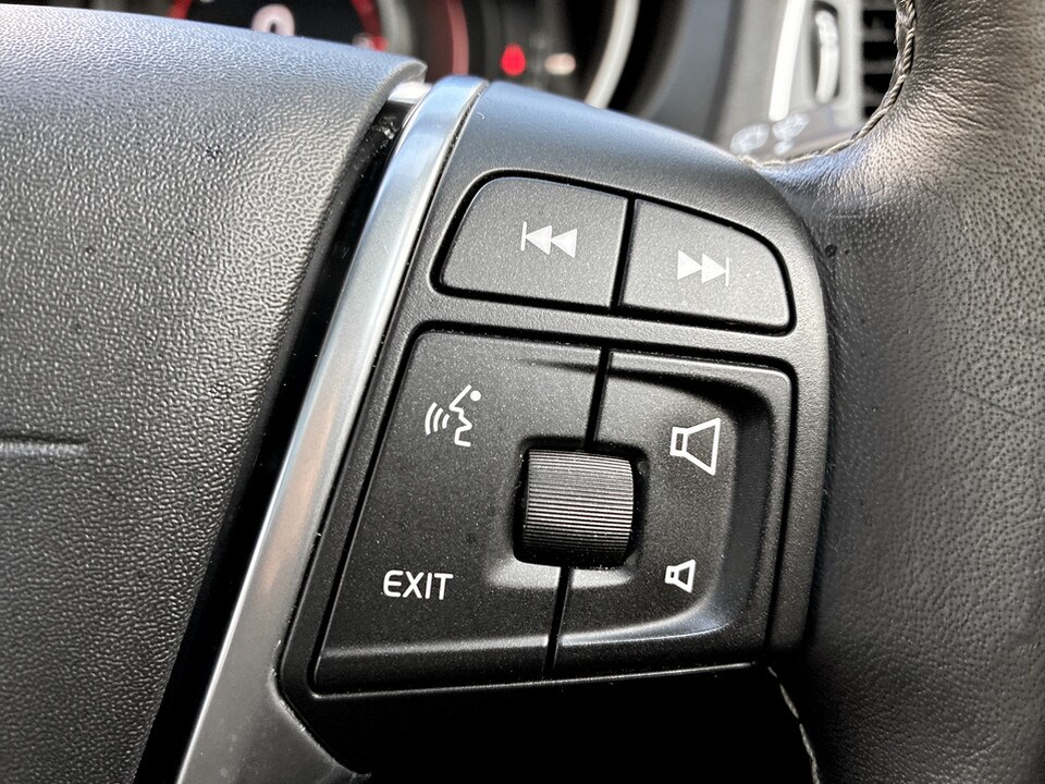 Used Volvo V40 2018 for sale - 78053855: Photo 29