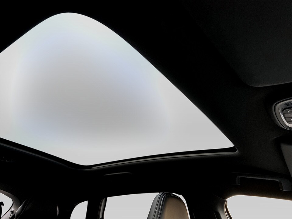 Used Volvo V40 2018 for sale - 78053855: Photo 37