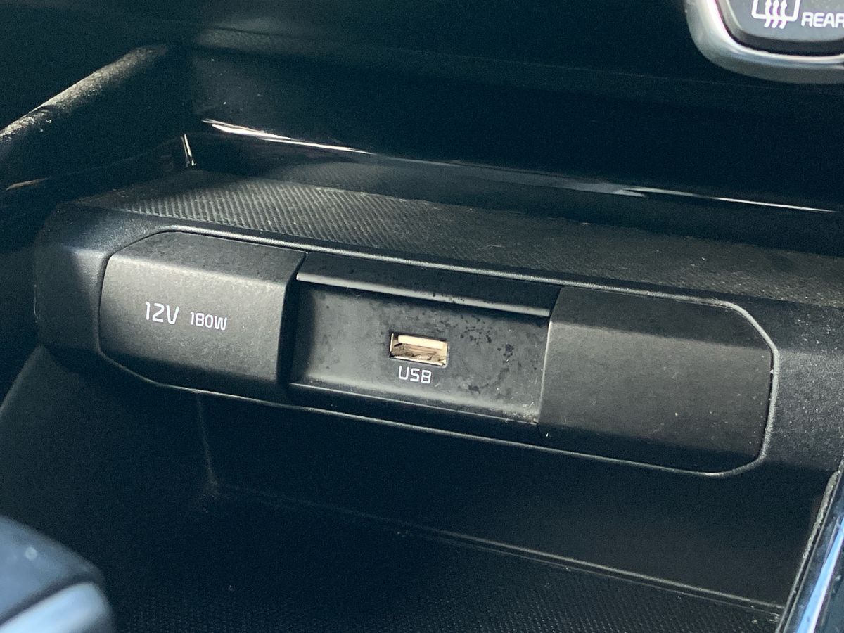 Used Kia Stonic 2021 for sale - 76192271: Photo 25