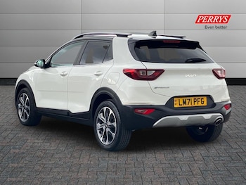 Used Kia Stonic 2021 for sale - 76192271: Photo