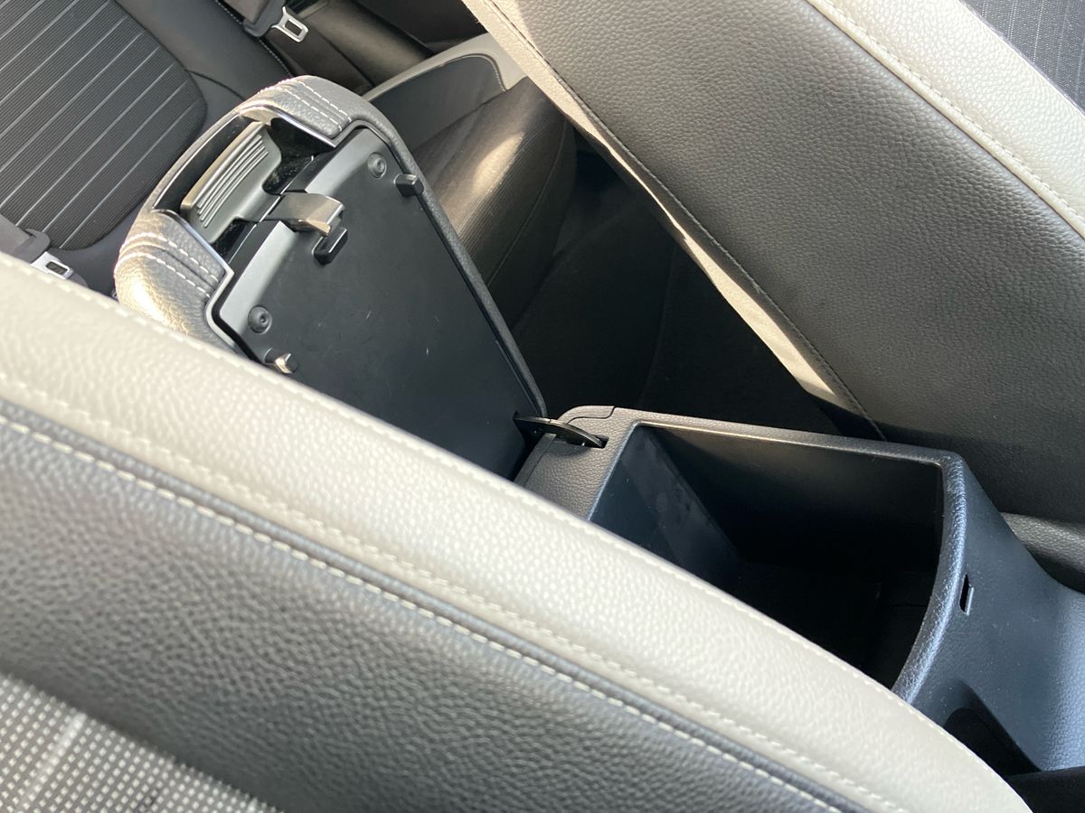 Used Kia Stonic 2021 for sale - 76192271: Photo 31