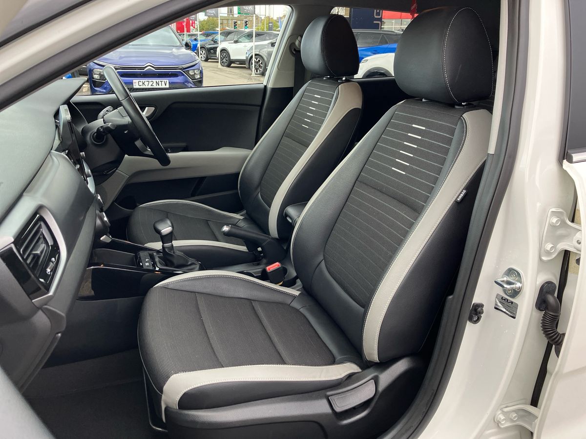 Used Kia Stonic 2021 for sale - 76192271: Photo 40