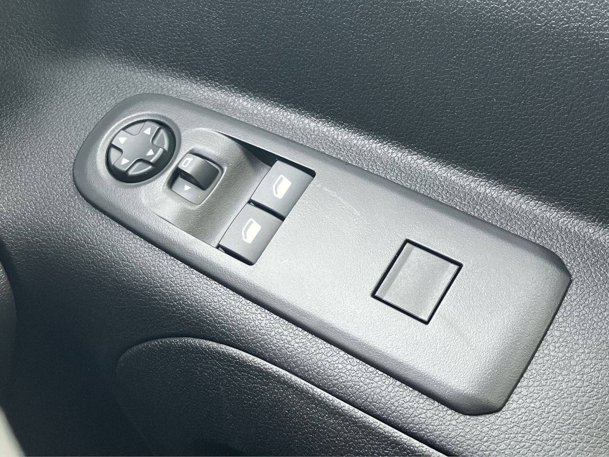 Used Vauxhall Combo Life 2025 for sale - 76412712: Photo 18