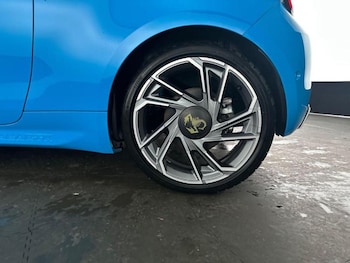 Used Abarth 500 2024 for sale - 77759958: Photo