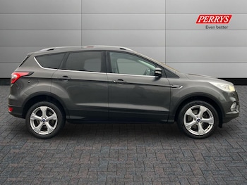 Used Ford Kuga 2017 for sale - 77033835: Photo