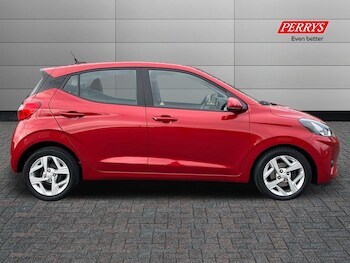 Used Hyundai i10 2022 for sale - 75453104: Photo