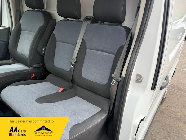 Used Vauxhall Vivaro 2018 for sale - 75057169: Photo 12