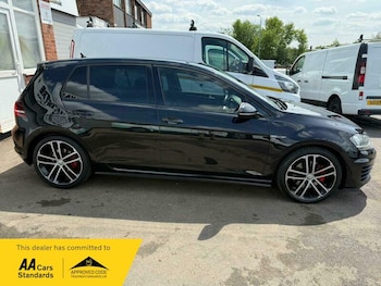 Used Volkswagen Golf 2016 for sale - 74981149: Photo