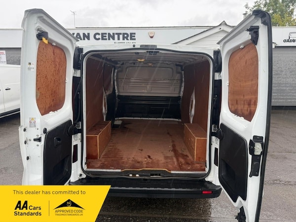 Used Vauxhall Vivaro 2018 for sale - 76163739: Photo 10