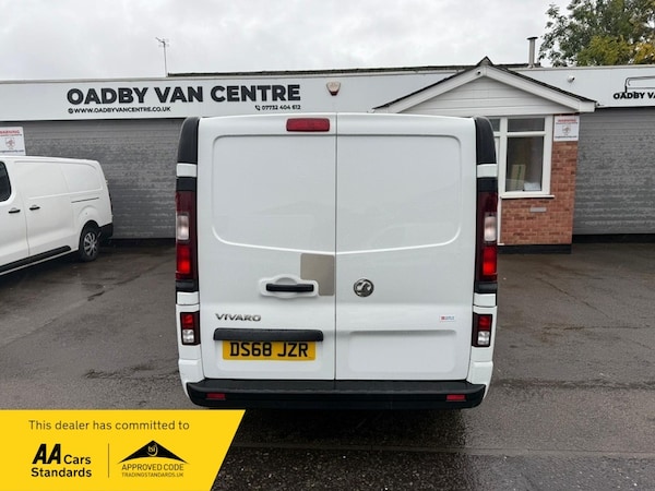 Used Vauxhall Vivaro 2018 for sale - 76163739: Photo 8