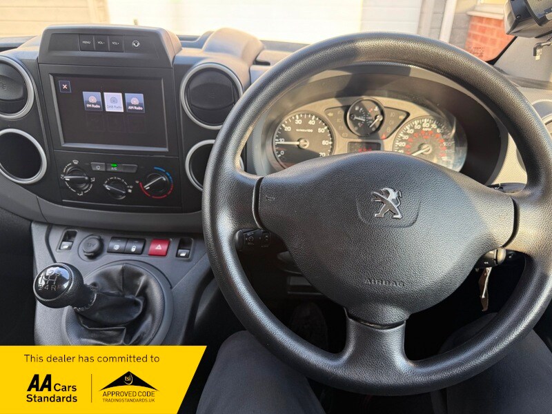 Used Peugeot Partner 2017 for sale - 76292272: Photo 11