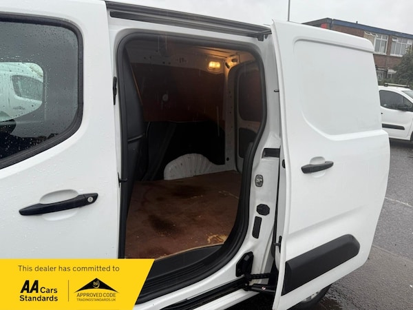 Used Vauxhall Combo 2019 for sale - 76133094: Photo 11