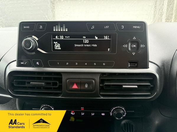Used Vauxhall Combo 2019 for sale - 76133094: Photo 17