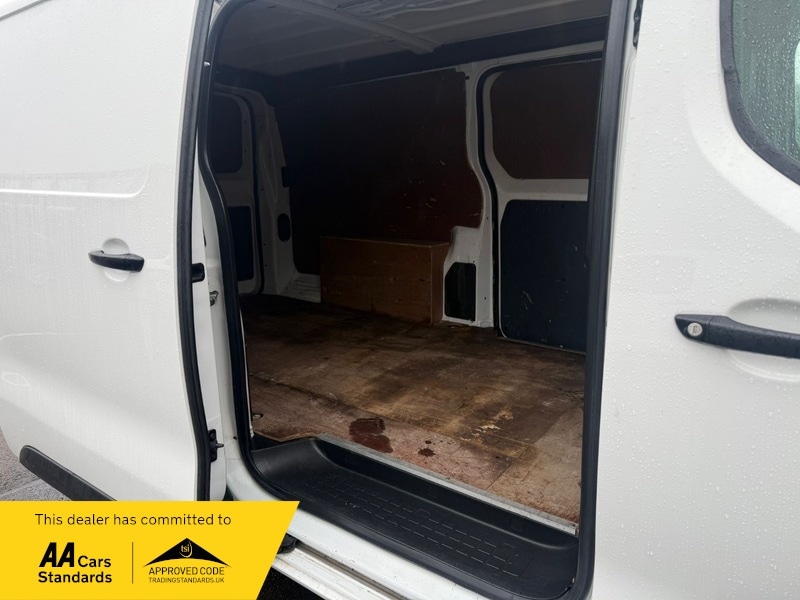 Used Vauxhall Vivaro 2019 for sale - 77277017: Photo 11