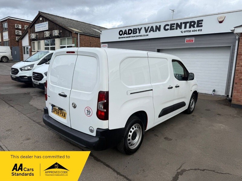 Used Vauxhall Combo 2019 for sale - 76445923: Photo 6