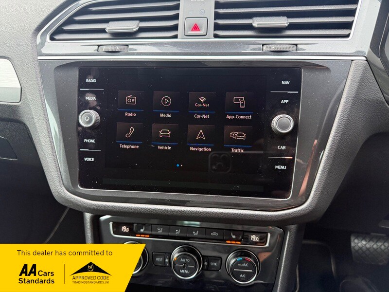 Used Volkswagen Tiguan 2018 for sale - 77423125: Photo 14