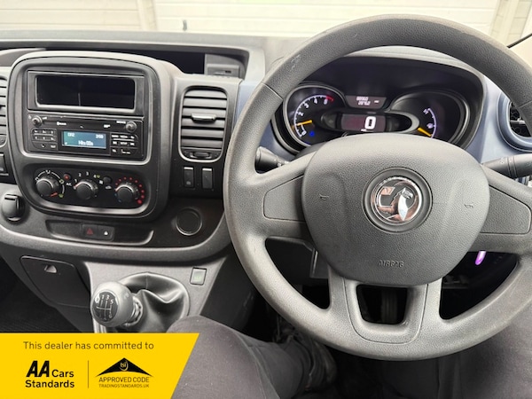 Used Vauxhall Vivaro 2017 for sale - 76304526: Photo 10