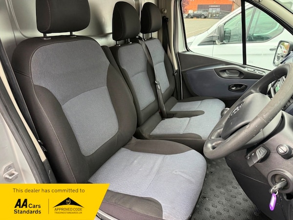 Used Vauxhall Vivaro 2017 for sale - 76304526: Photo 12