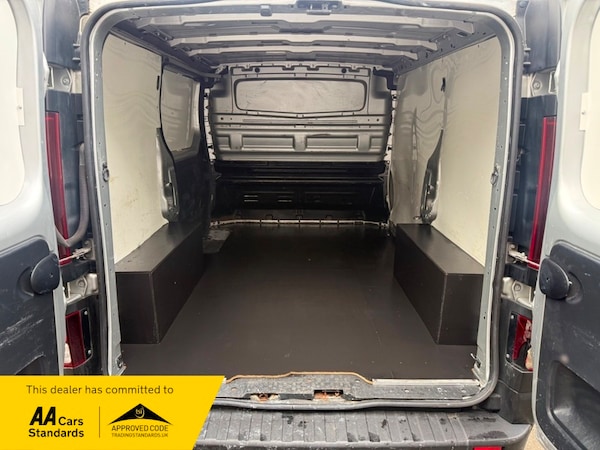 Used Vauxhall Vivaro 2017 for sale - 76304526: Photo 15